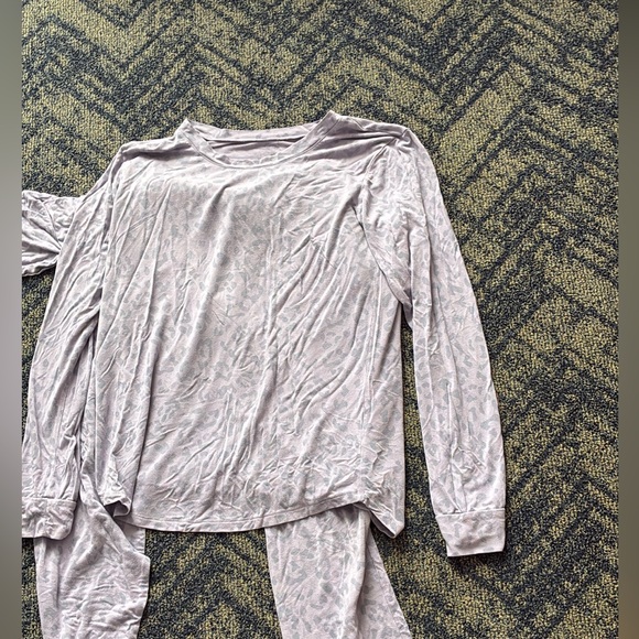 Kyte baby women’s jogger set - Picture 2 of 2